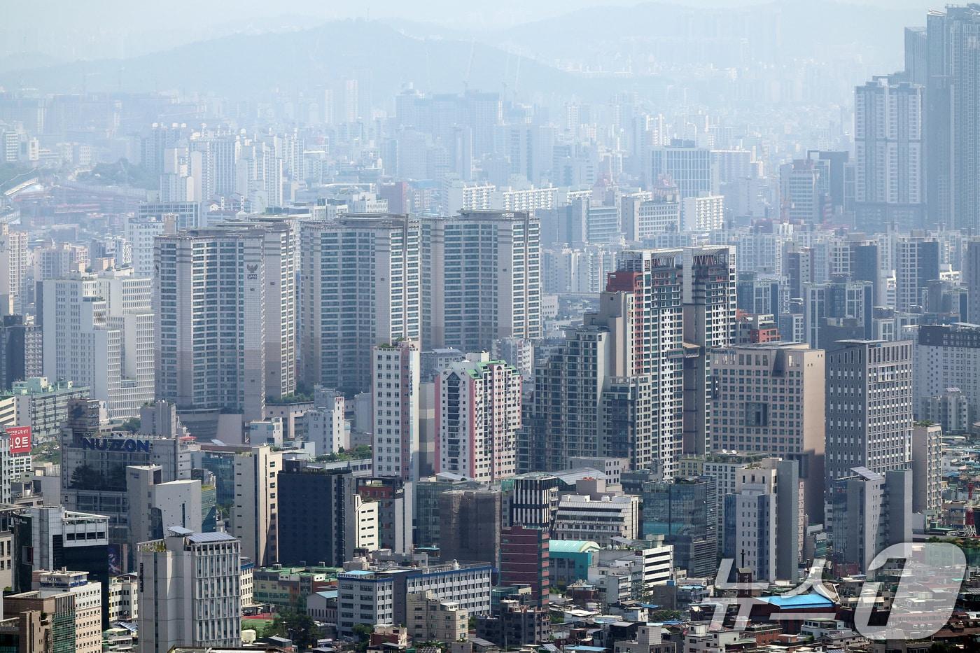 서울 남산에서 바라본 아파트 단지. 2024.6.9/뉴스1 ⓒ News1 김진환 기자