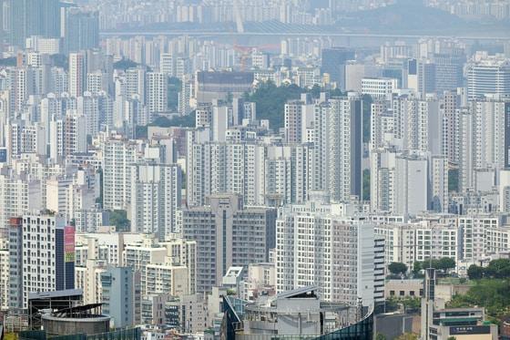 서울 남산에서 바라본 아파트 단지. 2024.6.9/뉴스1 ⓒ News1 김진환 기자