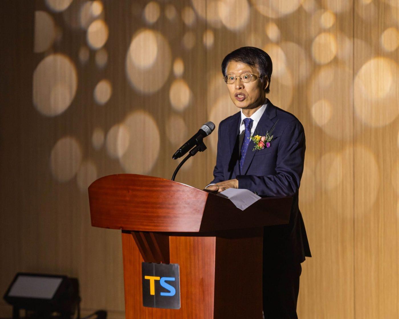 권용복 한국교통안전공단&#40;TS&#41; 이사장이 1일 창립 43주년 기념사를 하고 있다.&#40;한국교통안전공단 제공&#41;