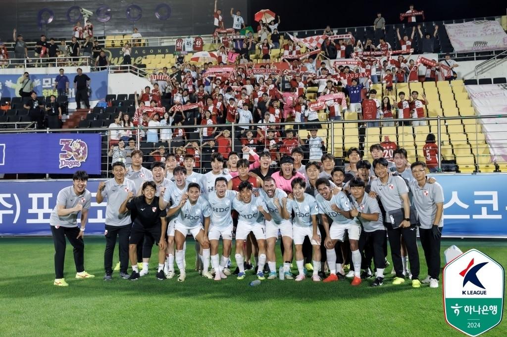 부산 아이파크가 조성환 감독 부임 첫 경기서 3-2 승리를 거뒀다.&#40;한국프로축구연맹 제공&#41; 