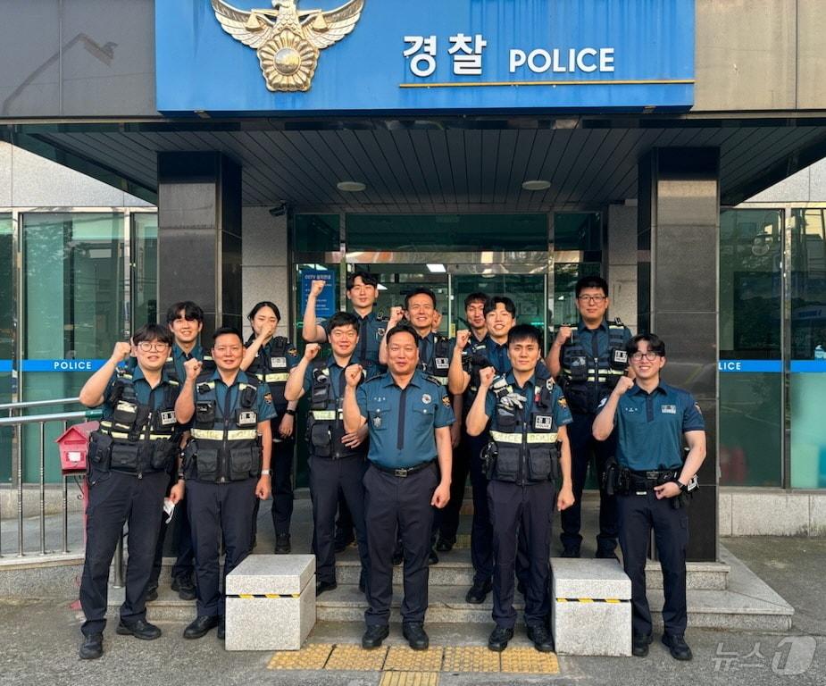 울산경찰청 남부경찰서 신정지구대 3팀이 지역경찰 베스트 팀 전국 4위를 달성했다.&#40;울산경찰청제공&#41;