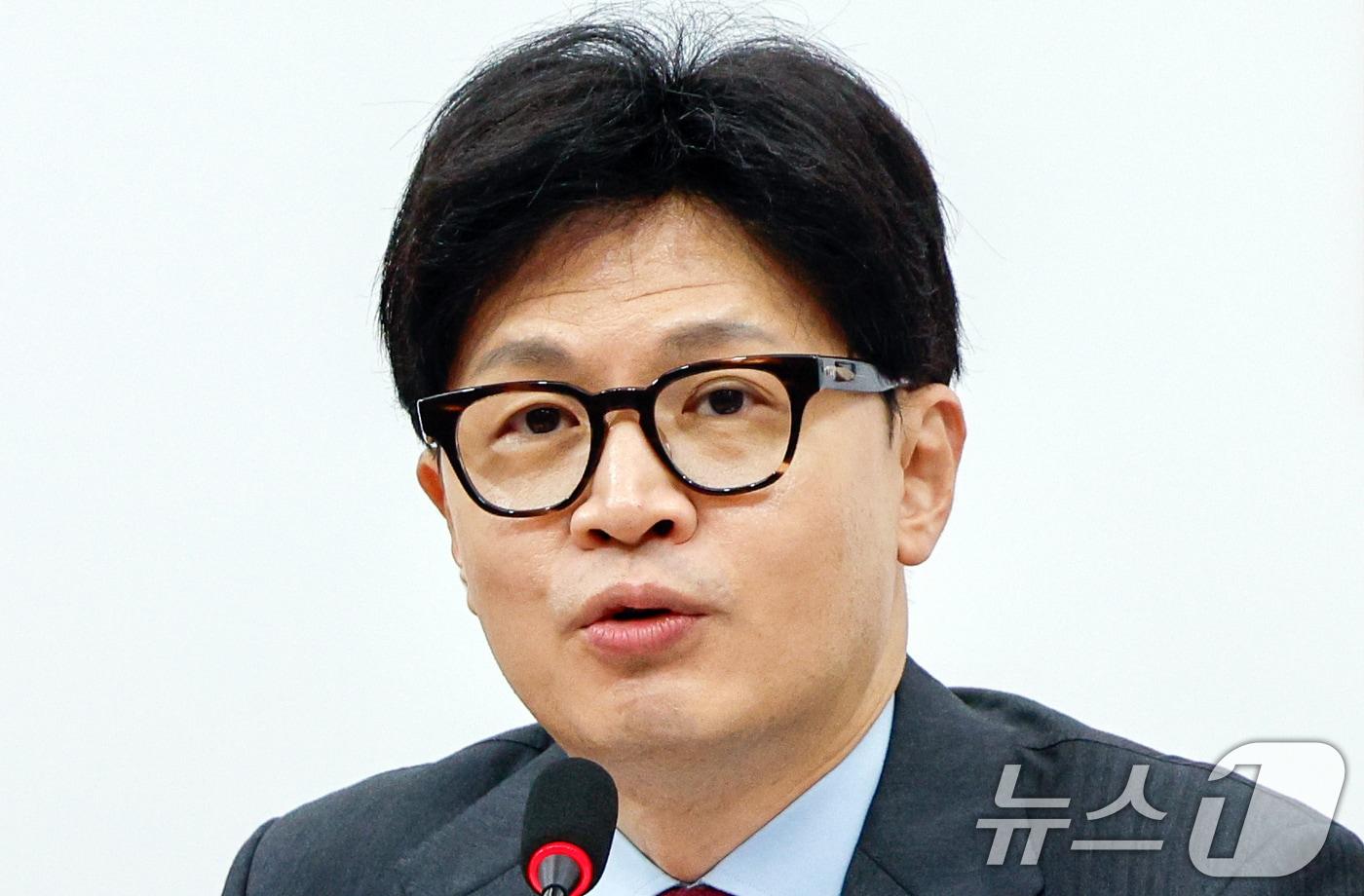 한동훈 국민의힘 대표가 25일 오전 서울 여의도 국회에서 열린 첫 최고위원회의에 참석해 모두 발언하고 있다. 2024.7.25/뉴스1 ⓒ News1 안은나 기자