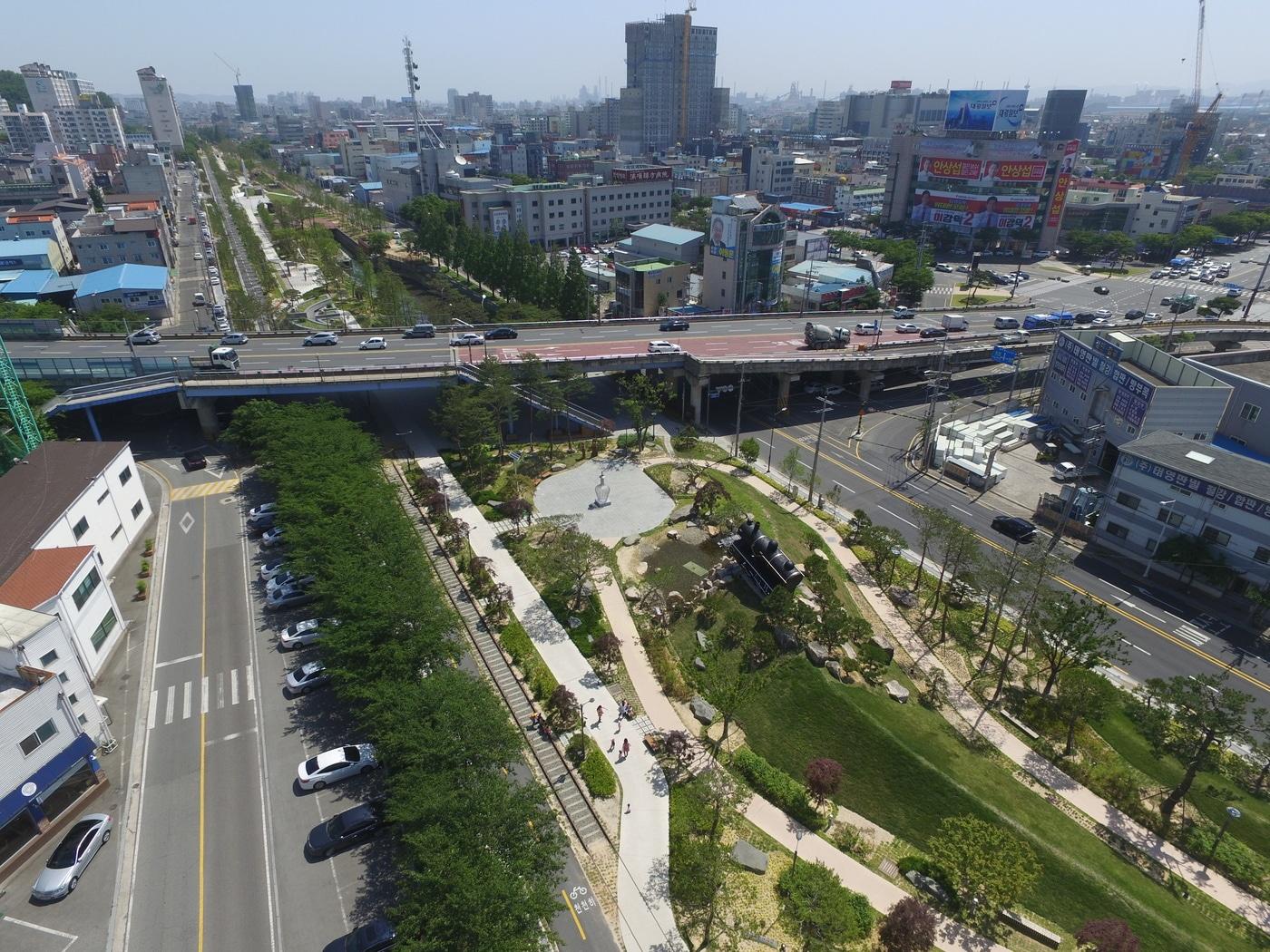   경제효과 증진형-경북 포항시 포항철길숲&#40;산림청 제공&#41;/뉴스1