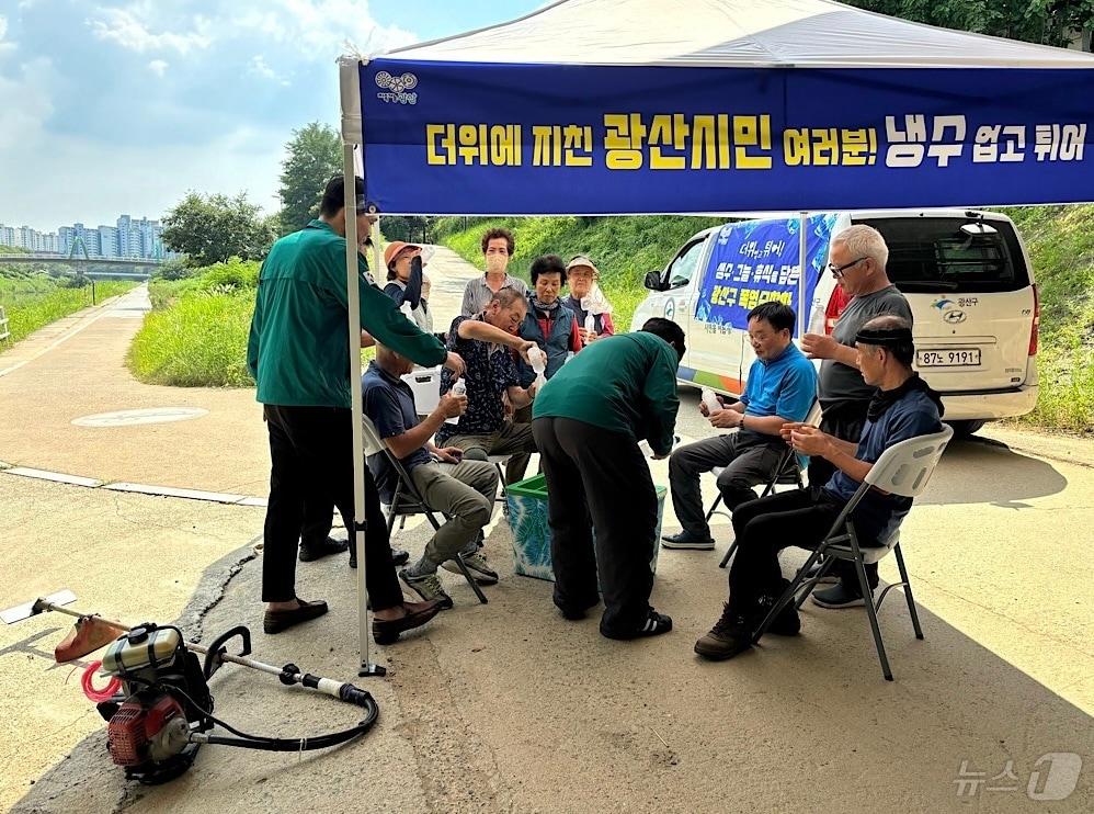 광주 광산구 이동식 쉼터의 모습. &#40;광주 광산구 제공&#41;/뉴스1