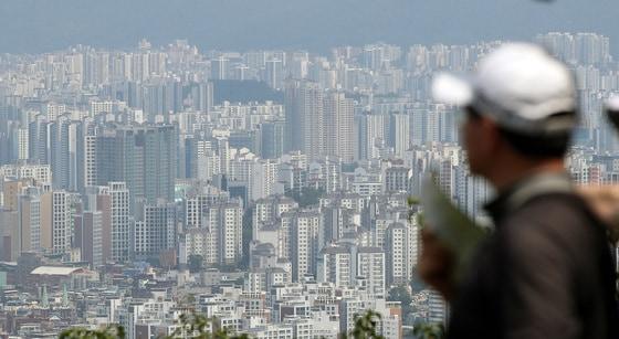 서울 남산에서 바라본 아파트 단지 /뉴스1 ⓒ News1 임세영 기자