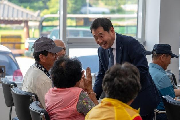 증평형 노인복지모델 시범마을 문화공연.&#40;증평군 제공&#41;/뉴스1