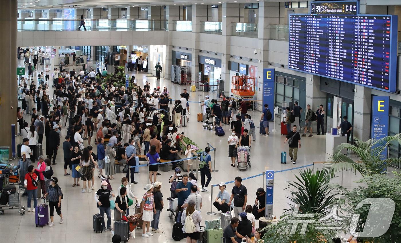 인천국제공항 입국장이 여행객으로 붐비고 있다. &#40;사진은 기사 내용과 무관함&#41; 2024.8.18/뉴스1 ⓒ News1 박세연 기자