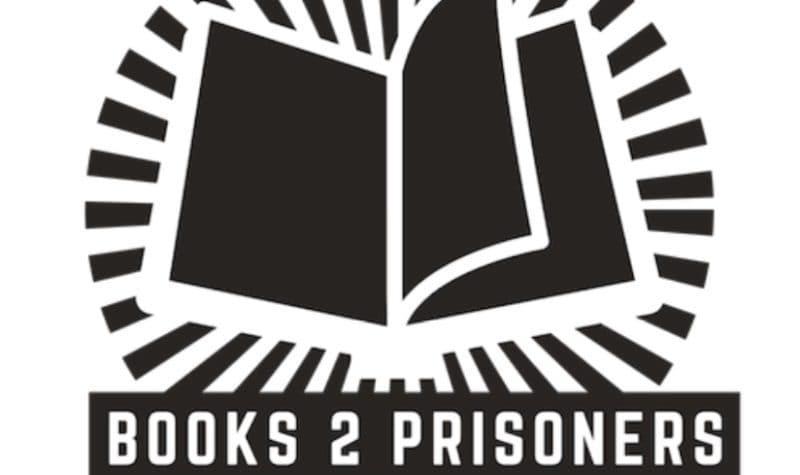 Books 2 Prisoners는 수감자들에게 직접 책을 보내 교육을 제공하는 것을 목표로 하는 지역 사회 운영 이니셔티브이다. 오타와-칼튼 구금 시설은 지역 지부에서 수감자들을 위한 책을 받고 있다. 2024.08.19/&lt;출처:.bookstoprisonersottawa 홈페이지&gt;