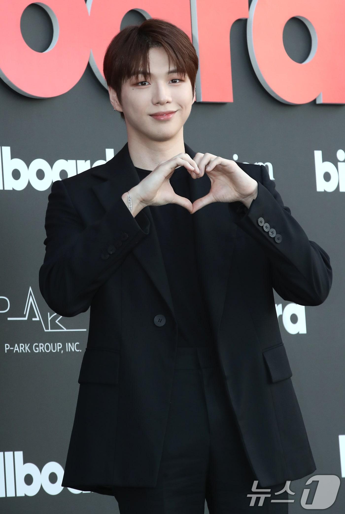 가수 강다니엘이 27일 서울 중구 신라호텔 영빈관에서 열린 ‘빌보드 케이 파워 100&#40;Billboard K POWER 100&#41;’ 행사에 참석하고 있다. 2024.8.27/뉴스1 ⓒ News1 권현진 기자