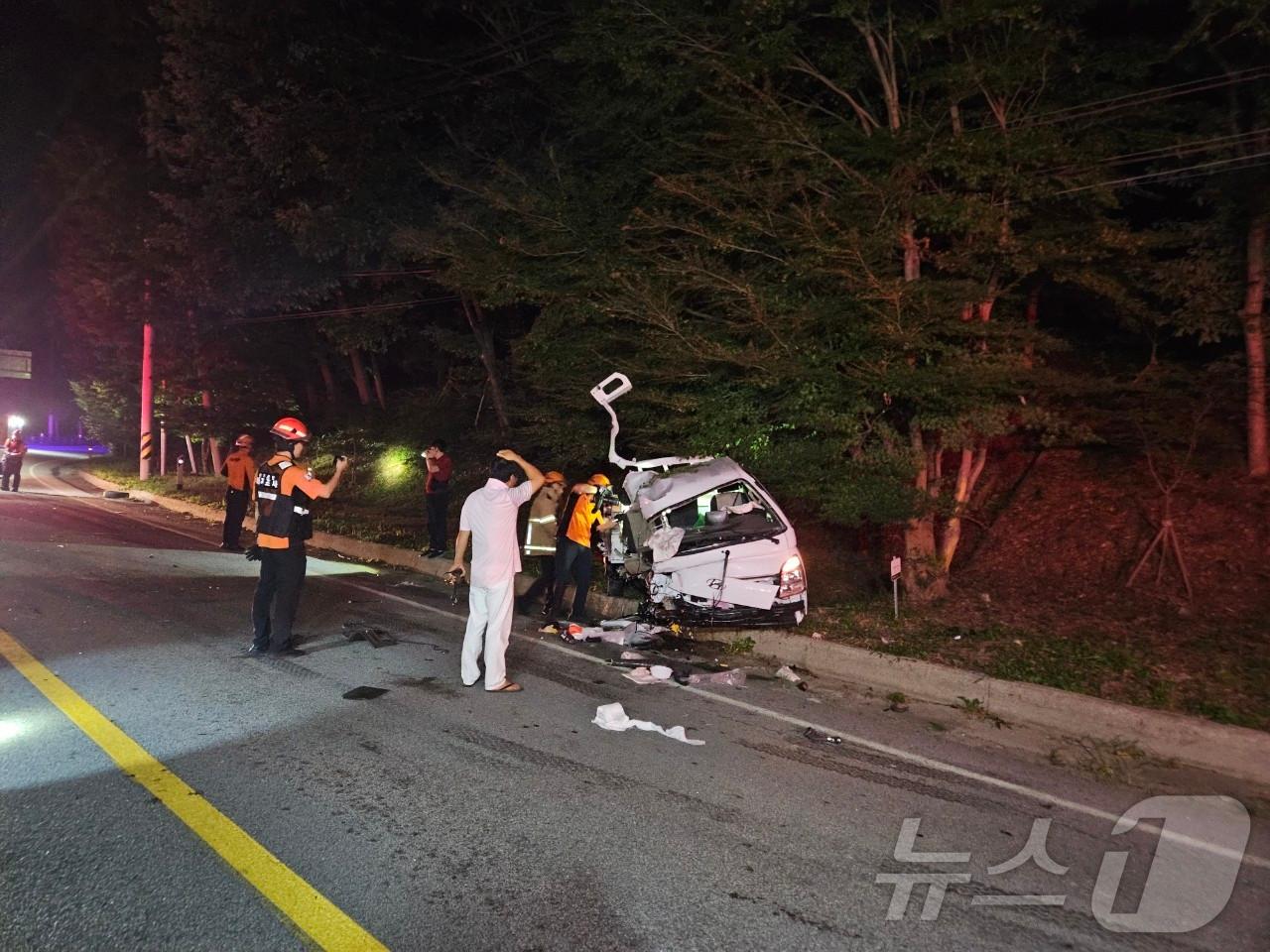 4일 오전 2시께 전북자치도 순창군에서 교통사고로 3명이 사망했다.&#40;소방본부제공&#41;2024.8.4/뉴스1