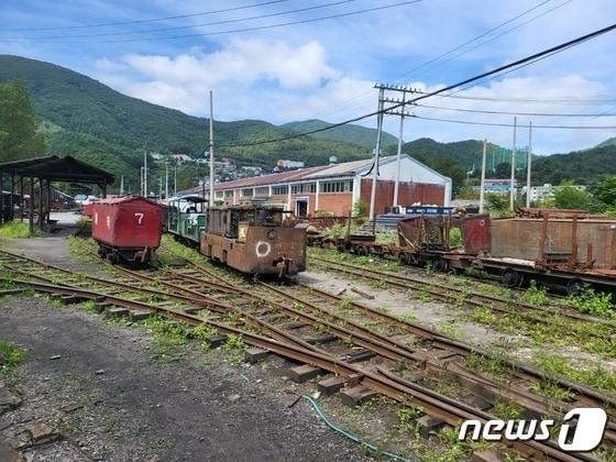 6월 강원 태백시 내 대한석탄공사 장성광업소가 폐광했다. 사진은 장성광업소 장성갱도 입구 주변. &#40;뉴스1 DB&#41;