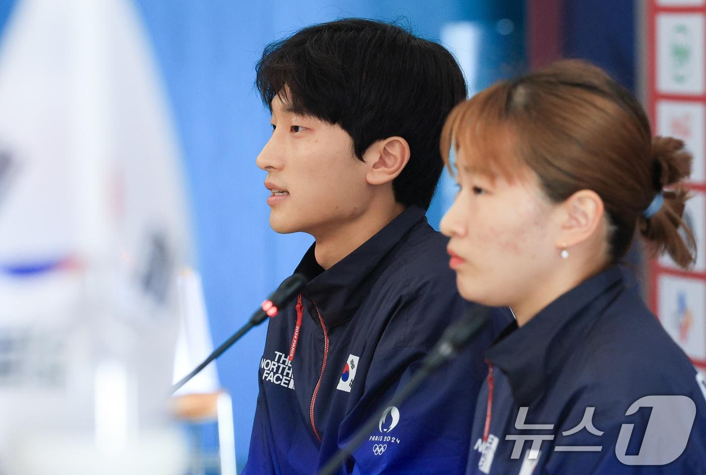 대한민국 배드민턴 혼합 복식 은메달리스트 김원호가 6일 오후&#40;한국시간&#41; 프랑스 파리에 마련된 코리아 하우스에서 메달리스트 기자회견을 하고 있다. 2024.8.6/뉴스1 ⓒ News1 박정호 기자