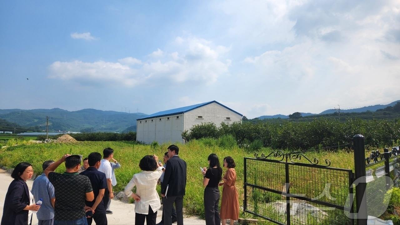 영암 금정초·중학교 농촌유학센터 건립 현장실사 &#40;영암군 제공&#41;/뉴스1 