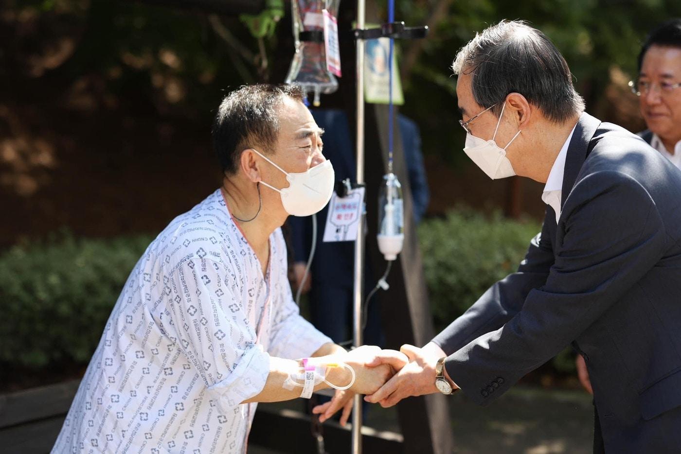 한덕수 국무총리는 13일 오전 전남 화순군 화순전남대병원을 찾았다.&#40;총리실 제공&#41;