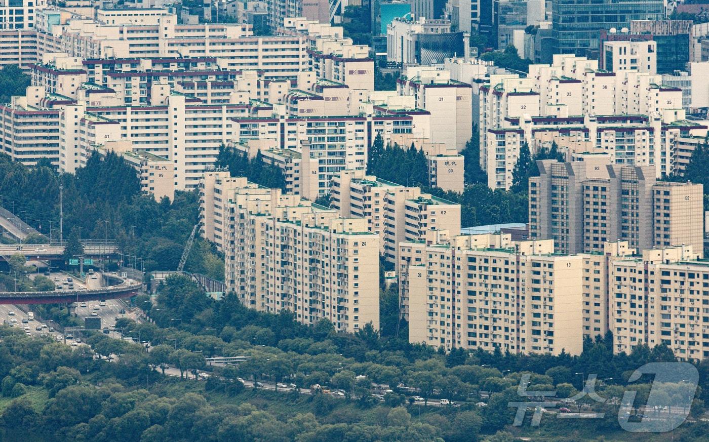 서울 강남구 압구정 현대아파트. 2024.9.19/뉴스1 ⓒ News1 이재명 기자