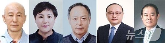 2024 경산시민상 수상자로 선정된 박도일·김점희·김동용·안태영·최영욱씨&#40;왼쪽부터&#41;.&#40;경산시 제공&#41;/뉴스1