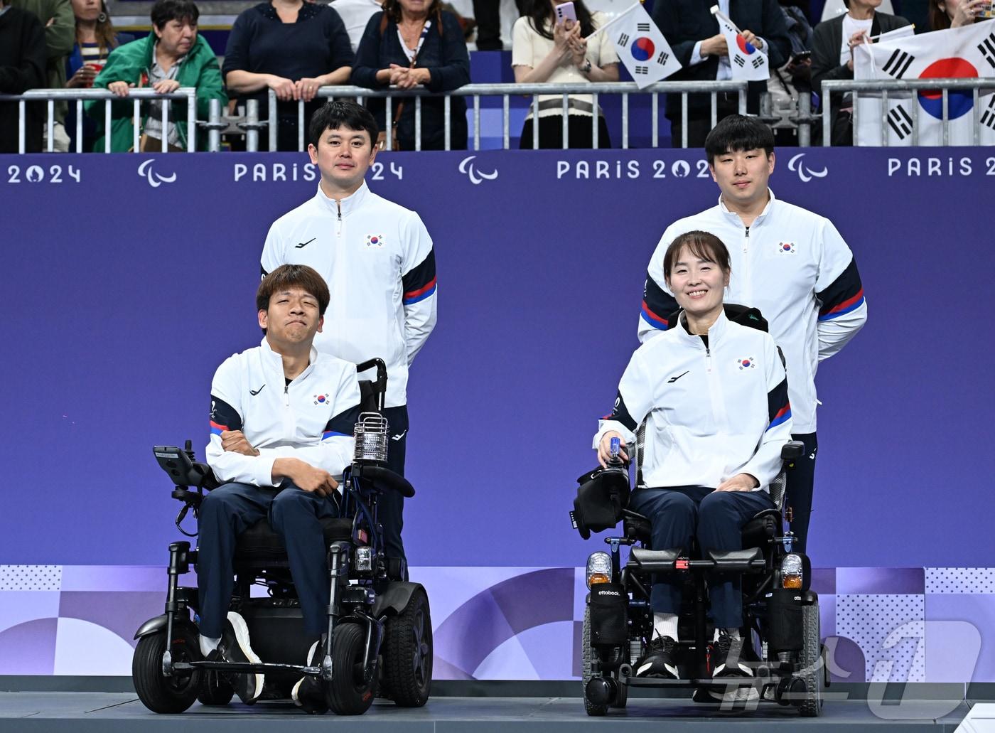 한국 보치아 대표팀 정호원과 강선희가 2024 파리 패럴림픽 혼성페어에서 은메달을 수확했다. &#40;대한장애인체육회 제공&#41;