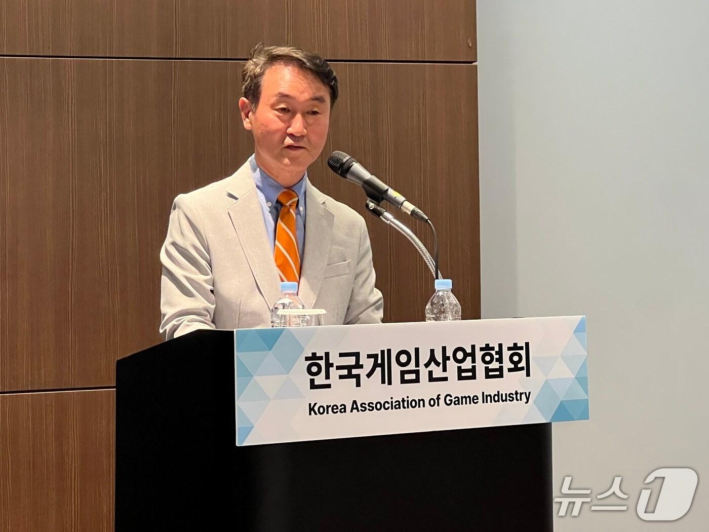 본문 이미지 - 조영기 신임 한국게임산업협회장이 29일 서울 강남구 코엑스에서 열린 취임 기자간담회에서 모두발언을 하고 있다.2025.4.29/뉴스1ⓒ 뉴스1 김민재 기자