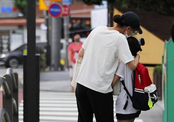 韓 '10년 초저출산' 주범은…"여성 고용률 상승, 수도권 밀집"