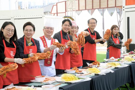 '1포기 1만원 금배추인데'…하필 이때 여는 광주김치축제, 성공할까