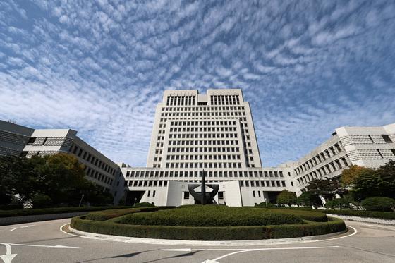 11년 만에 바뀐 '통상임금' 판례…대법 '고정성' 폐기한 이유는?