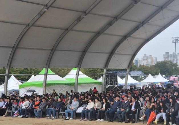 '달려라 젊음, 즐겨라 증평' 증평인삼골축제 개막