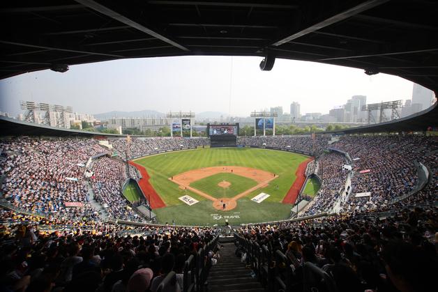 프로야구·콘서트, 주말 잠실 6만명 모인다…"대중교통 이용" 