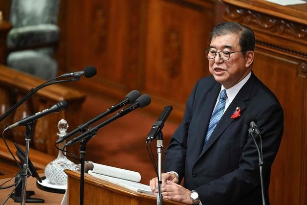 이시바 "한일 간 난제 있지만…협력 및 한미일 연계 더 강화할 것"(상보)