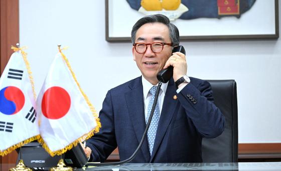 한일 외교장관, 계엄사태 이후 2주 만에 또 통화 …"관계 개선 지속"