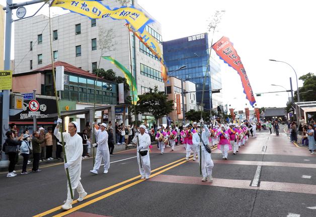 [오늘의 날씨] 제주(6일, 일)…낮부터 비, 해안 너울 주의