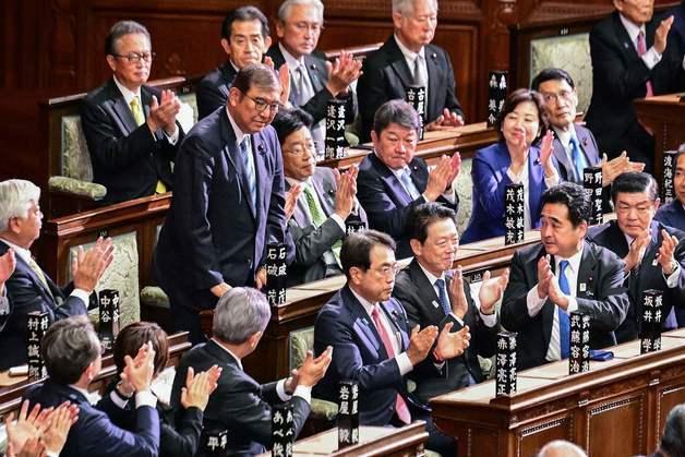 "연명은 했지만"…2차 이시바 내각, 커진 야당 몸집에 정권 기반 취약