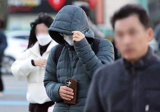 전국 아침 0도·낮 10도 안팎 '초겨울 추위'…곳곳 서리·얼음(종합)