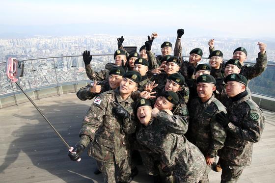 "대구는 제2의 고향"…대구시 운영 '군장병 시티투어' 큰 호응