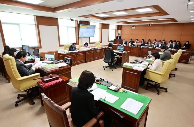 울산시 '아이 문화패스' 조례 상임위 통과…7~12세 연 10만원 지원