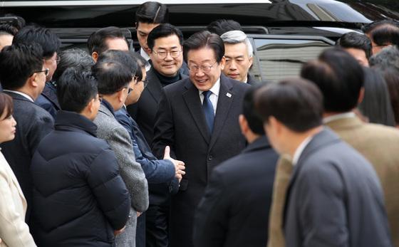 법원 "이재명, 통화서 일방적 주장 반복 요청했다고 위증교사 아냐"