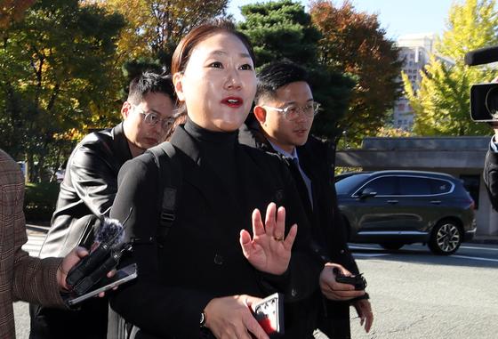 강혜경 "무응답자 '尹 지지'로 여론 조작…'비용 챙겨 주겠다' 金여사 녹취 있을 것"