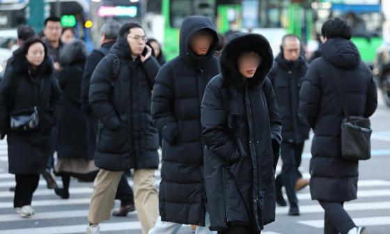 [오늘의 날씨] 경기(20일, 금)…출근길 쌀쌀, 한낮 5도 '일교차 커'