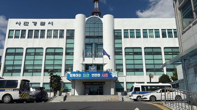 음주측정 거부 뒤 순찰차 들이받고 도주한 18세…경찰 폭행까지 