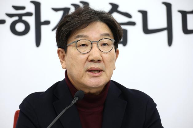 권성동 "특검추천권 야 독점…상설특검 거부권 안 쓰는게 헌법위반"