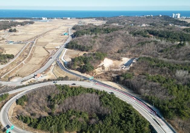 동해고속도 북강릉IC~해안연결 접속도로 개통…사천·주문진 직통