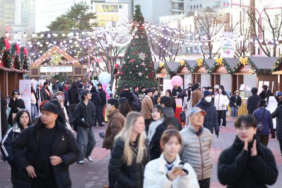 위상 달라진 동행축제…걸맞은 대우가 필요하다[기자의눈]