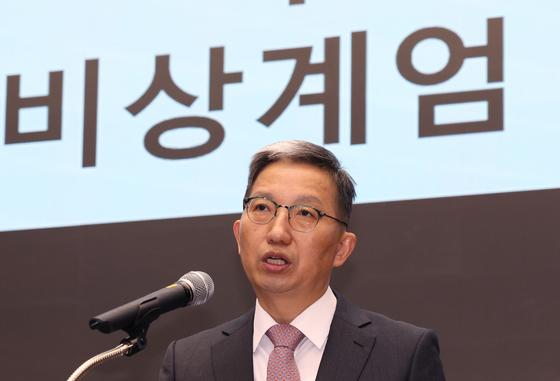 검찰은 왜 우종수 국수본부장 폰을 압수했나