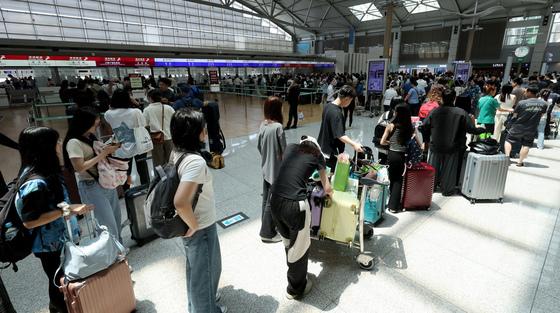 "줄서고 또 줄서는 공항 수속, 이젠 호텔에서 한다"