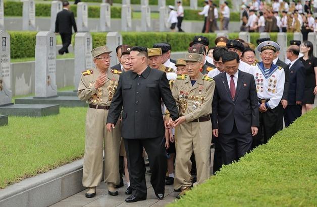 파병 북한군 사망하면 '영웅'…러시아에 '북한지원군묘' 조성 예상