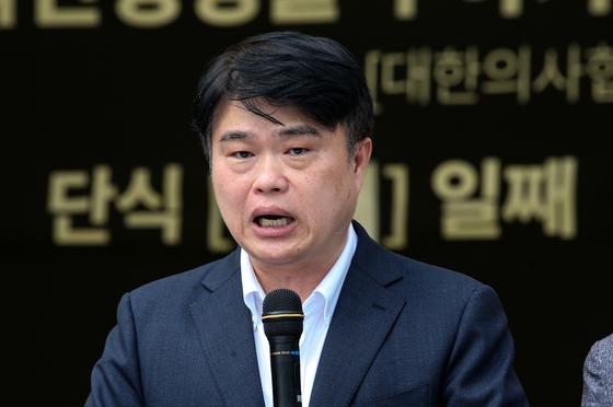 [뉴스1 PICK]단식투쟁 돌입한 임현택 "정부와 국회가 의료대란 끝내야"