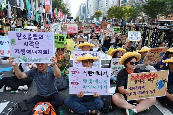 "기후 아닌 세상을 바꾸자" 강남 한복판 2만명 모인 '기후 정의' 집회 