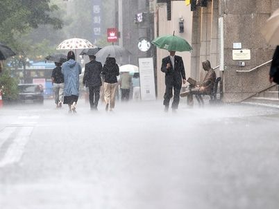 [오늘의 날씨] 강원(6일, 토)…영서·산지 최대 50㎜ 비
