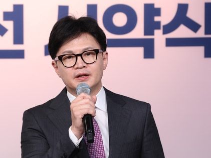 '읽씹 논란'에 낙선자들 '부글부글'…전당대회 '김 여사 문자'  파장