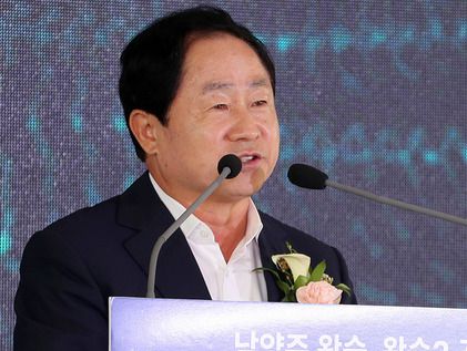 착공식 환영사하는 주광덕 시장