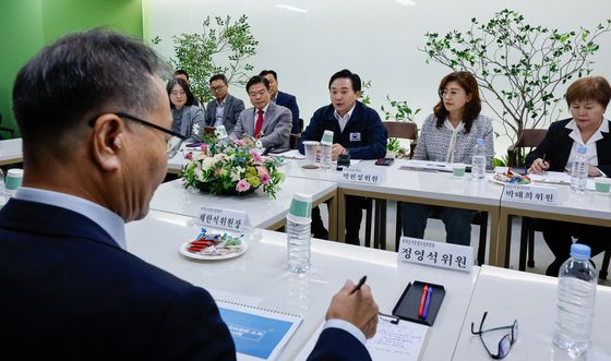 원희룡 장관, 하자심사분쟁조정위원회와 간담회